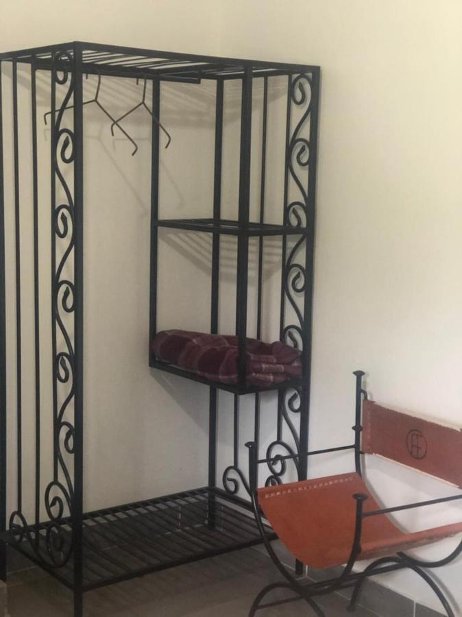Hostal Los Faroles Chicoana Bagian luar foto