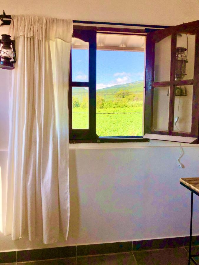 Hostal Los Faroles Chicoana Bagian luar foto