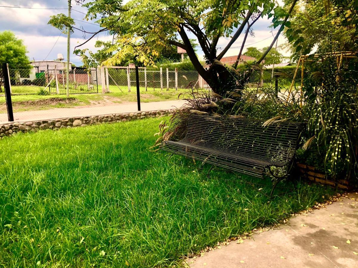 Hostal Los Faroles Chicoana Bagian luar foto